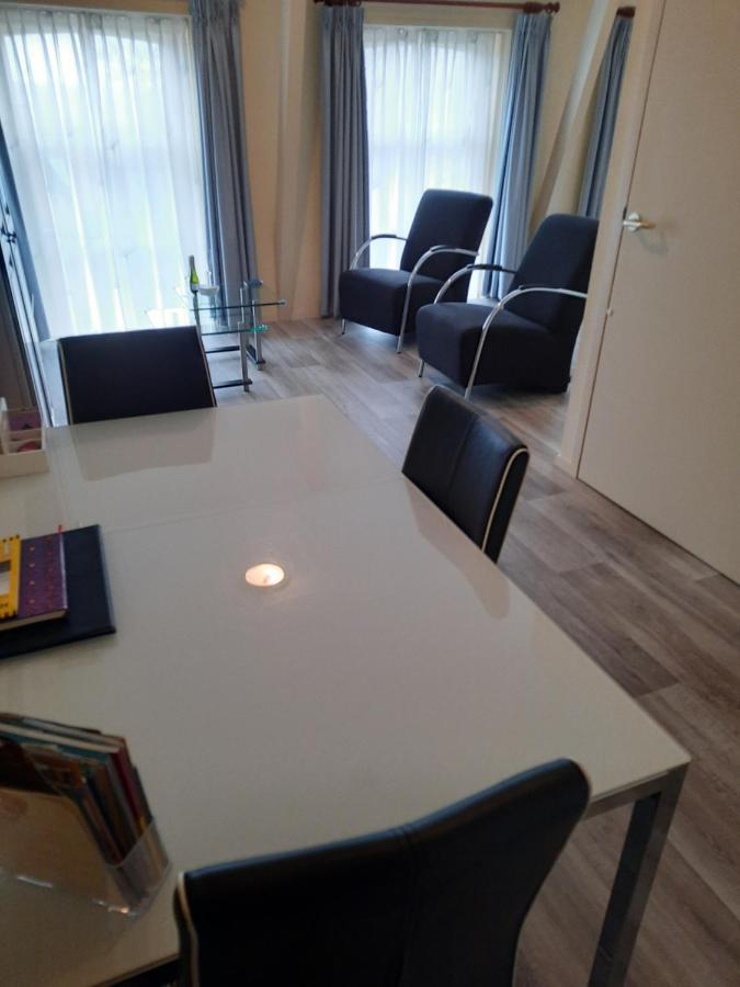 Logement 'De Witte Klok' Oude Bildtzijl Exterior photo